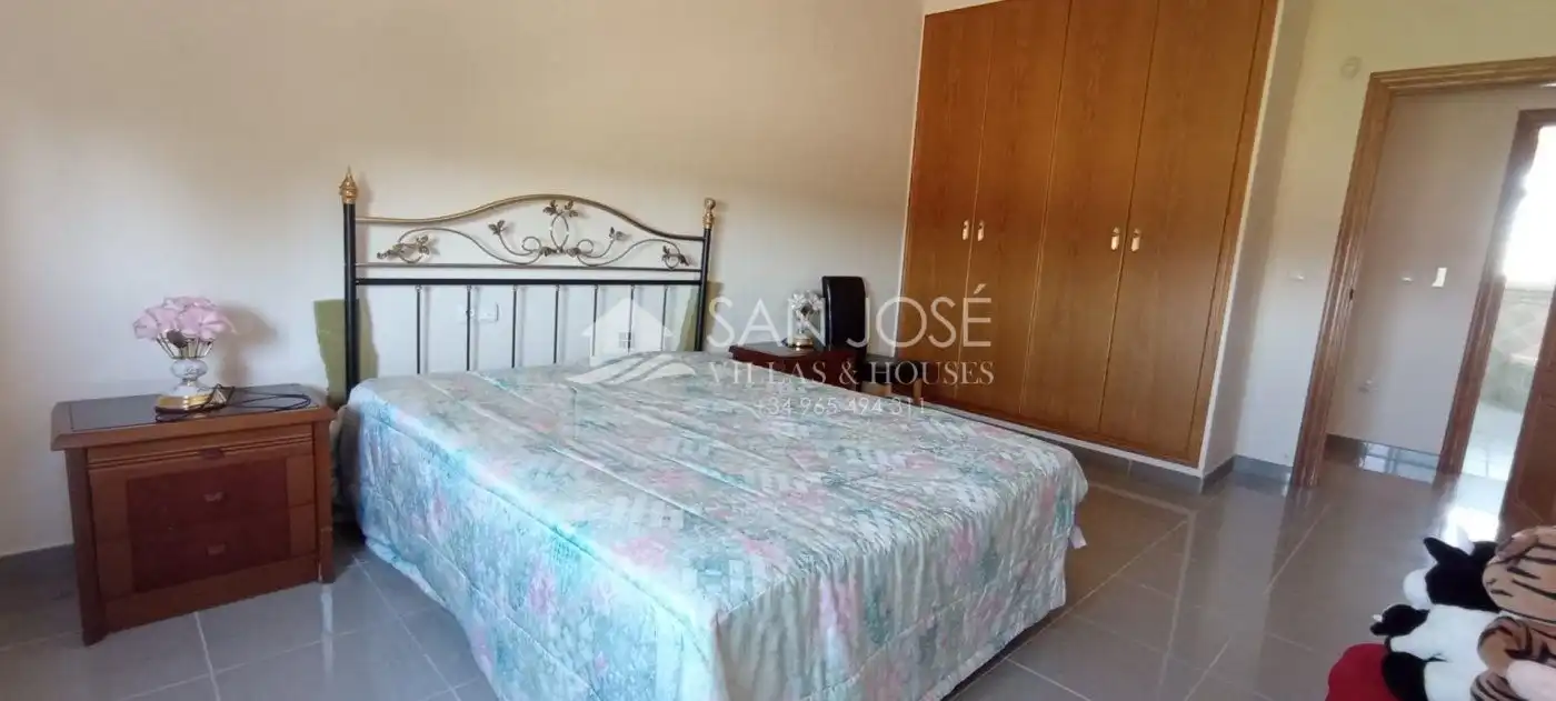 Habitación de Casa o chalet en venta en Crevillent con Aire acondicionado, Calefacción y Jardín privado