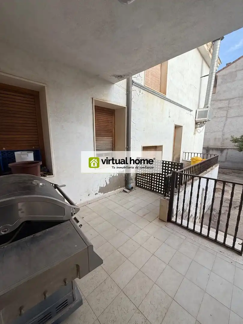 Vista exterior de Casa o xalet en venda en La Puebla de Almoradiel amb Aire condicionat