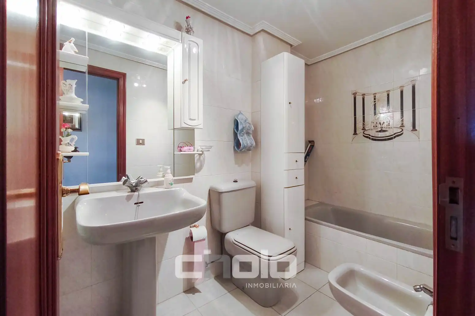 Baño de Piso en venta en Lugo con Calefacción, Trastero y Amueblado