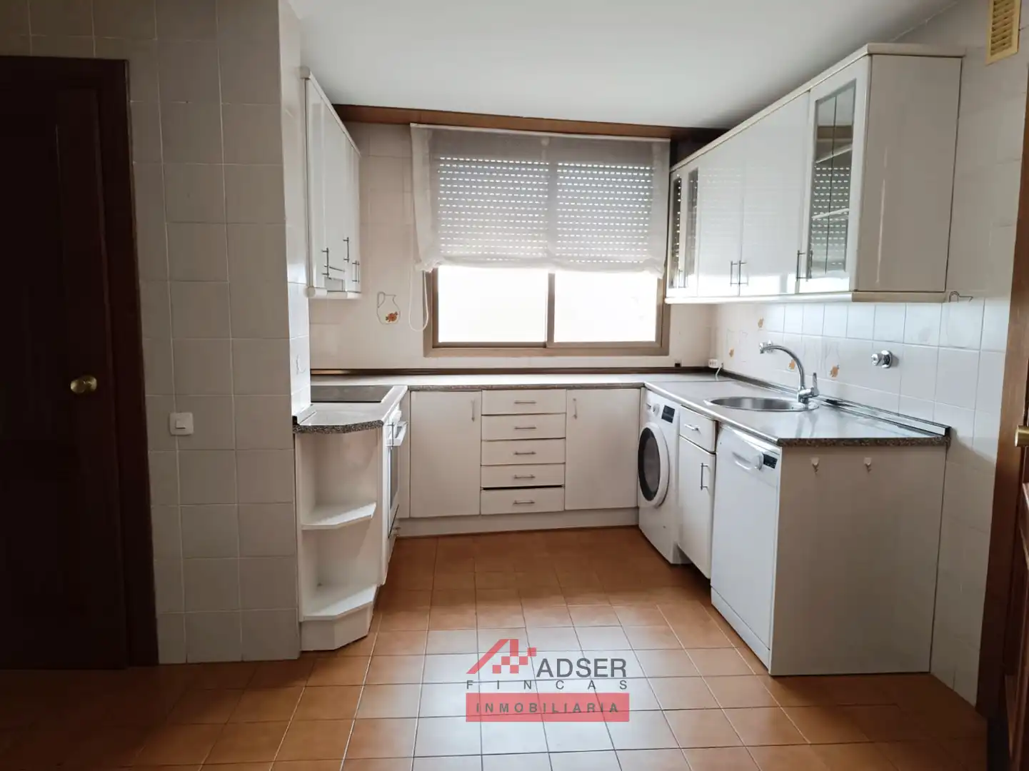 Cocina de Piso de alquiler en  Logroño con Calefacción, Parquet y Terraza