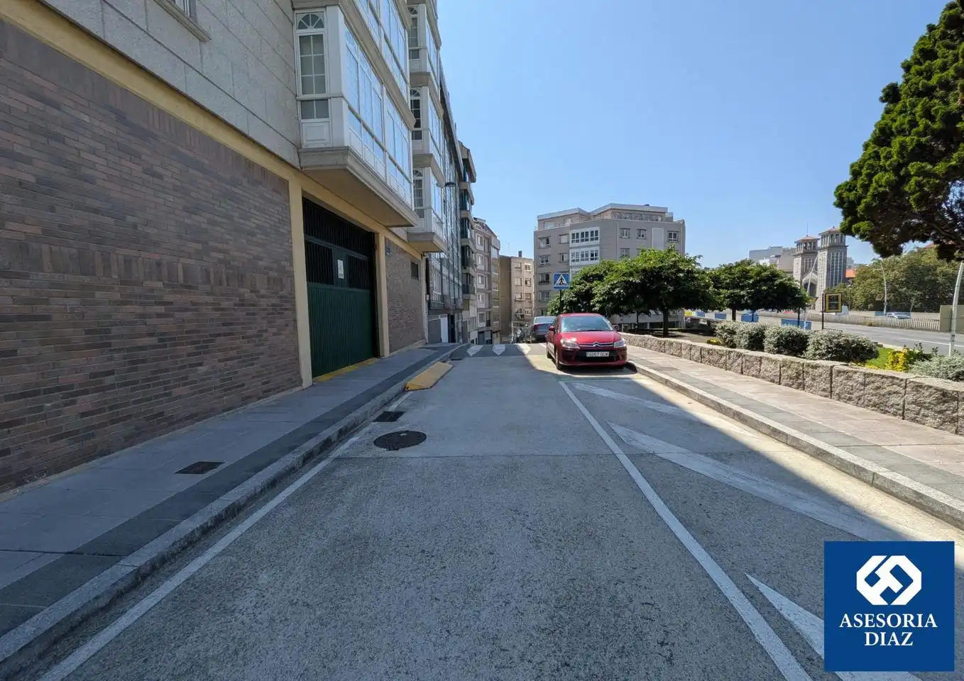 Parkplatz von Garage zur Miete in A Coruña Capital 