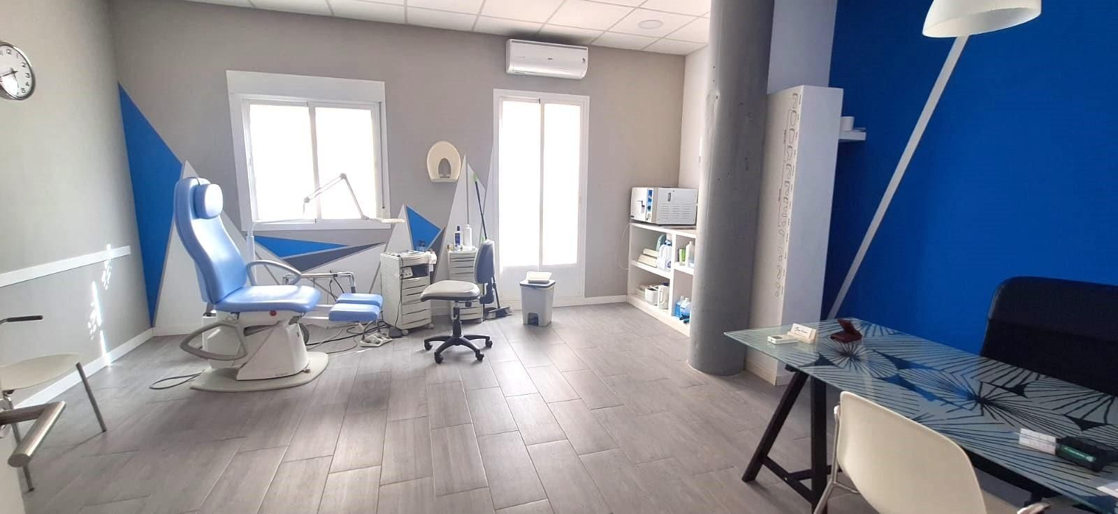 Local en venda en Burguillos amb Aire condicionat