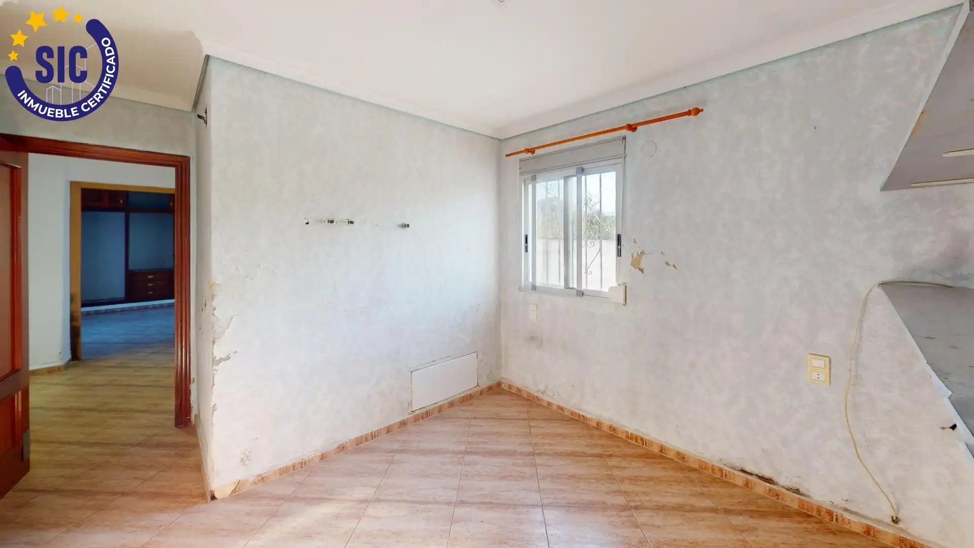 Dormitori de Casa o xalet en venda en Oliva amb Aire condicionat, Jardí privat i Terrassa