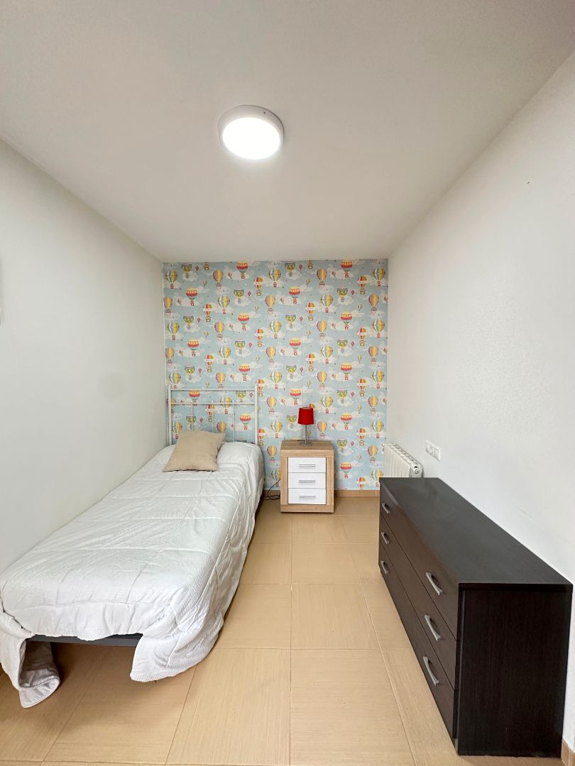 Bedroom of Flat to share in Vila-real  with Furnished