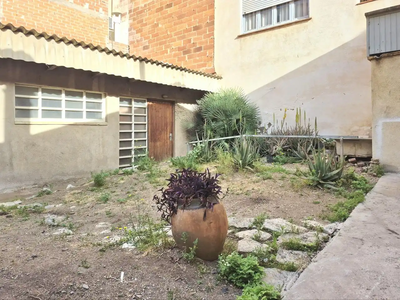 Jardí de Casa adosada en venda en Terrassa