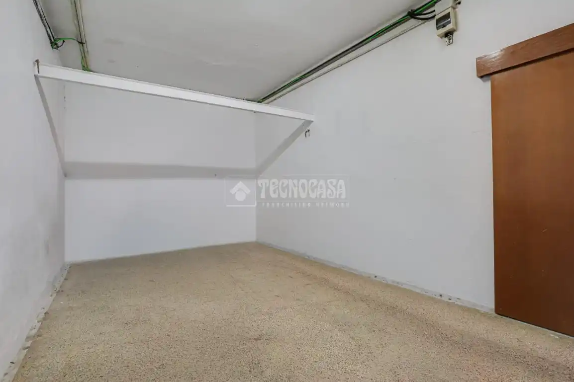Wohnung zum Verkauf in Terrassa mit Heizung und Terrasse