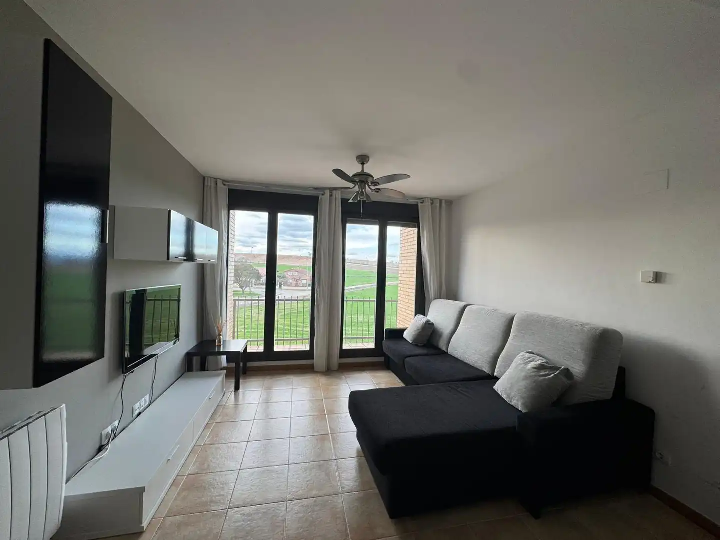 Living room of Flat for sale in Rodezno  with Heating, Storage room and Furnished