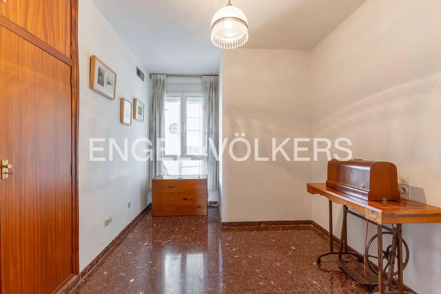 Piso en venta en Gandia con Calefacción, Trastero y Amueblado
