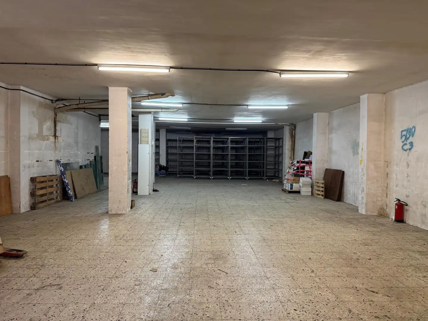Geschaftsraum zur Miete in Manresa