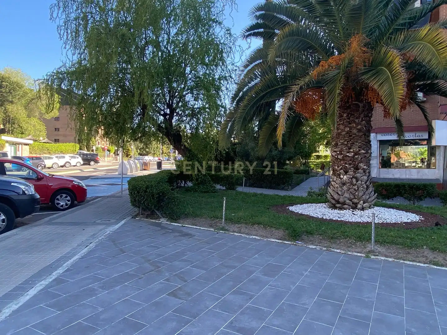 Vista exterior de Local de alquiler en Las Rozas de Madrid