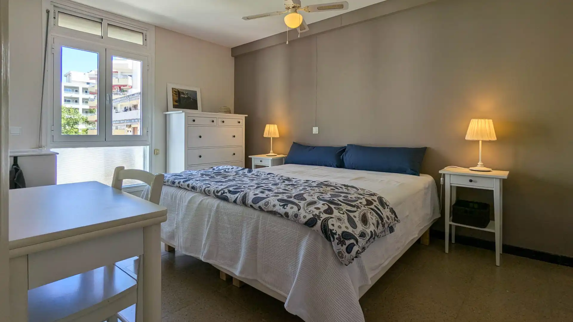 Habitación de Apartamento en venta en Salou con Terraza, Amueblado y Lavadora
