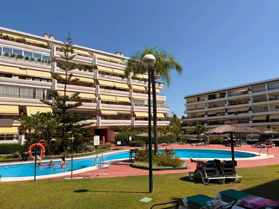 Exterior view of Flat for sale in Marbella  with Air Conditioner, Heating and Terrace