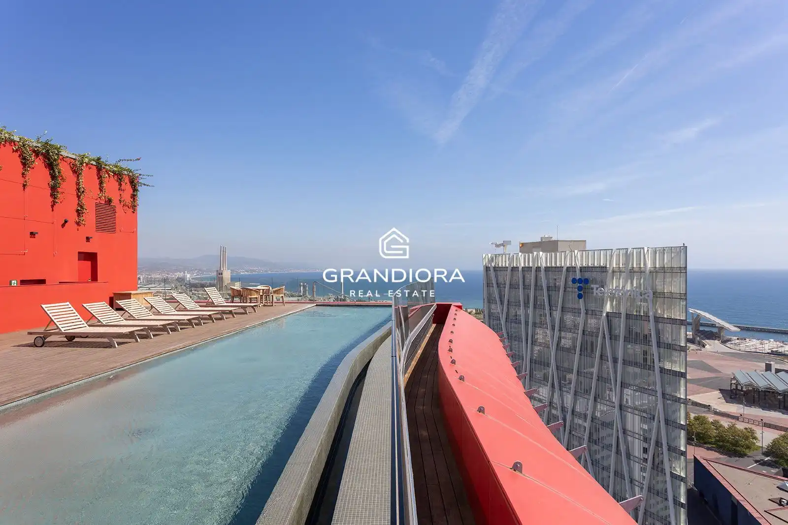 Piscina de Pis de lloguer en Barcelona amb Terrassa, Piscina i Moblat