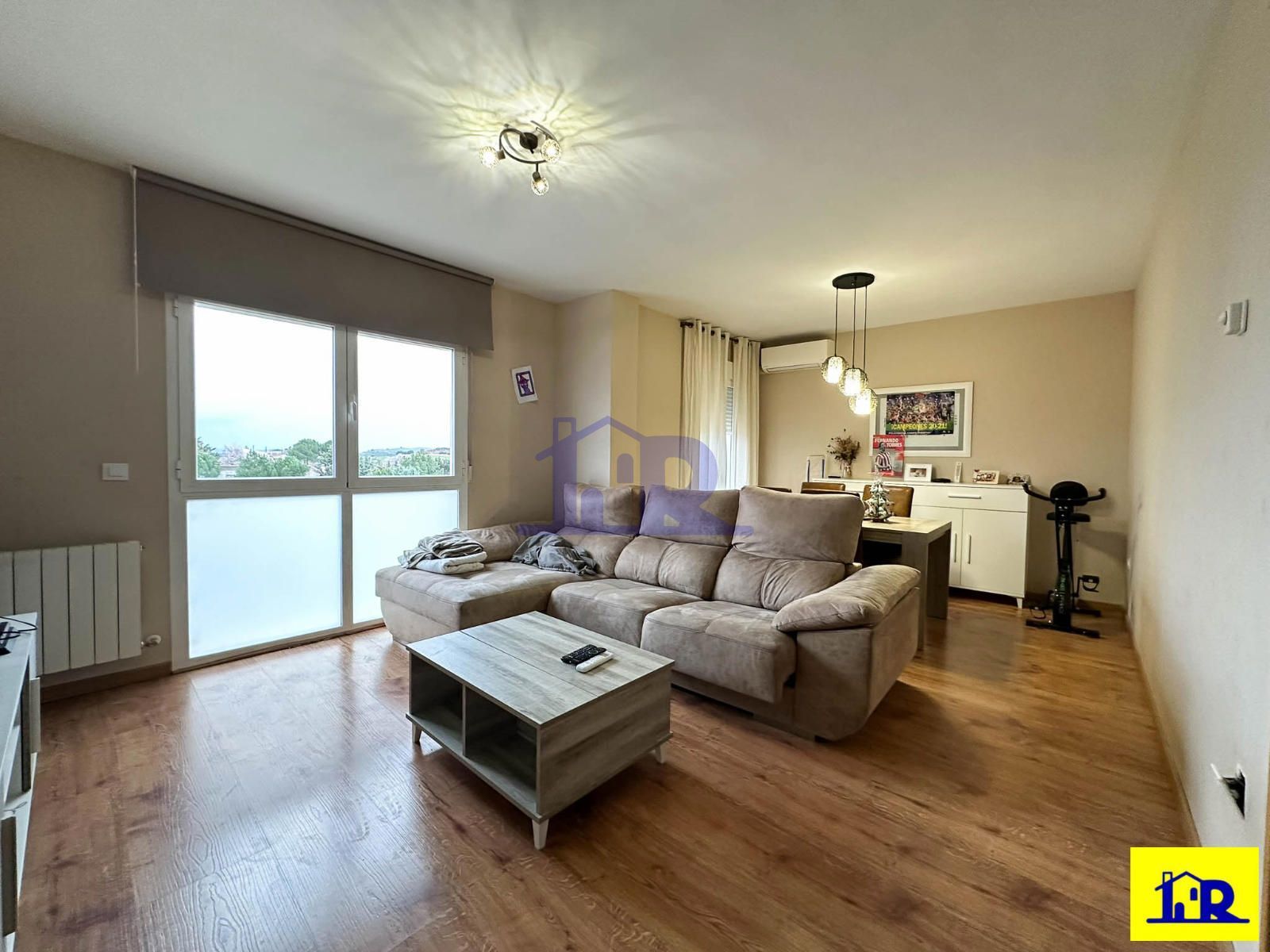 Living room of Flat for sale in Arcas del Villar  with Air Conditioner, Heating and Terrace