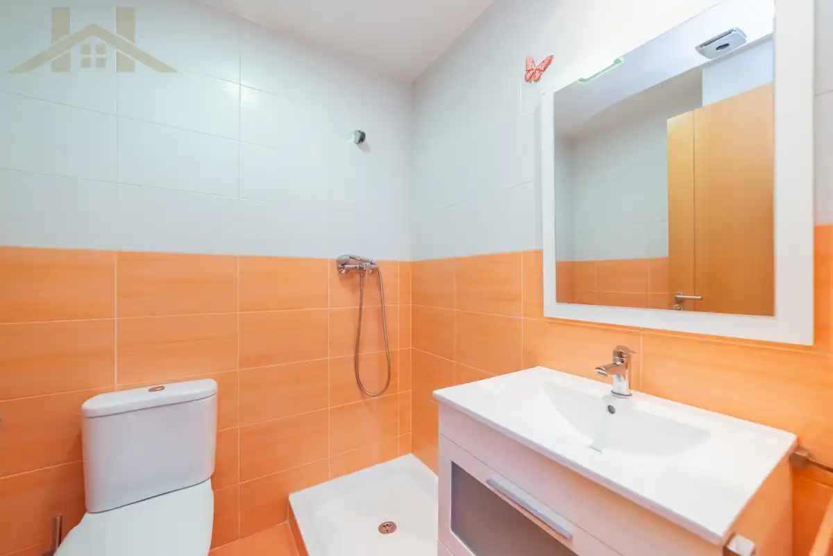Flat for sale in Calle del Planeta Venus, Parla Este