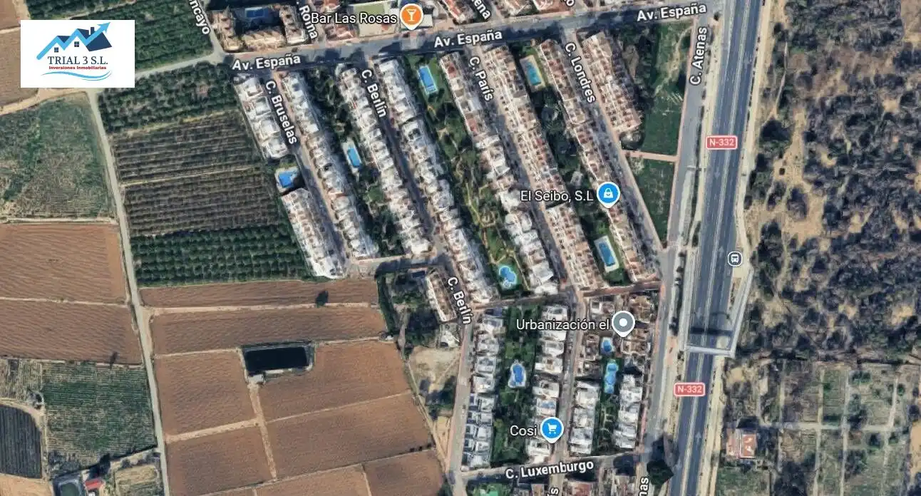 Exterior view of Houses for sale in Guardamar del Segura  with Community pool