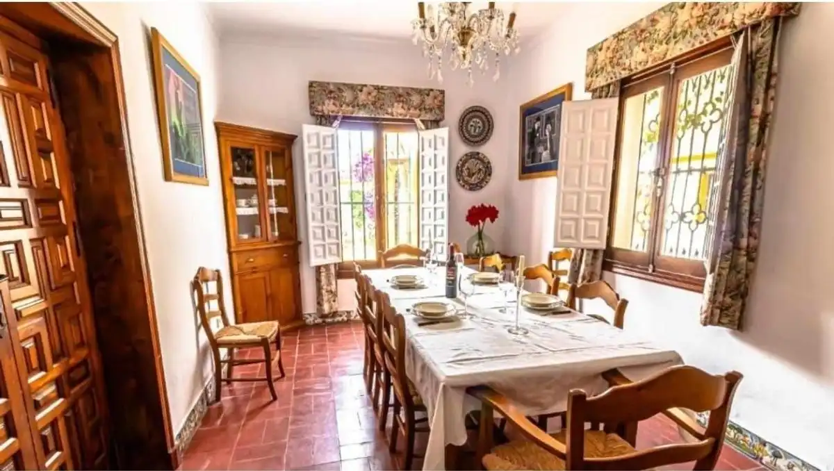 Menjador de Casa o xalet en venda en Marchena amb Aire condicionat, Calefacció i Jardí privat