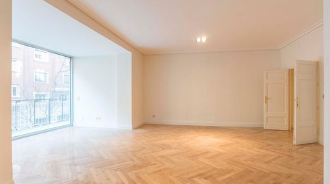 Photo 3 of Apartments for rent in Calle de Fortuny, Almagro, Madrid Capital
