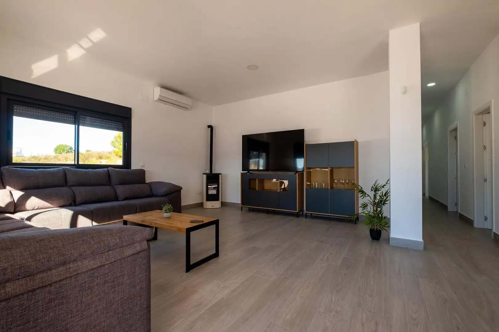 Living room of Houses for sale in Ayamonte  with Air Conditioner, Private garden and Storage room