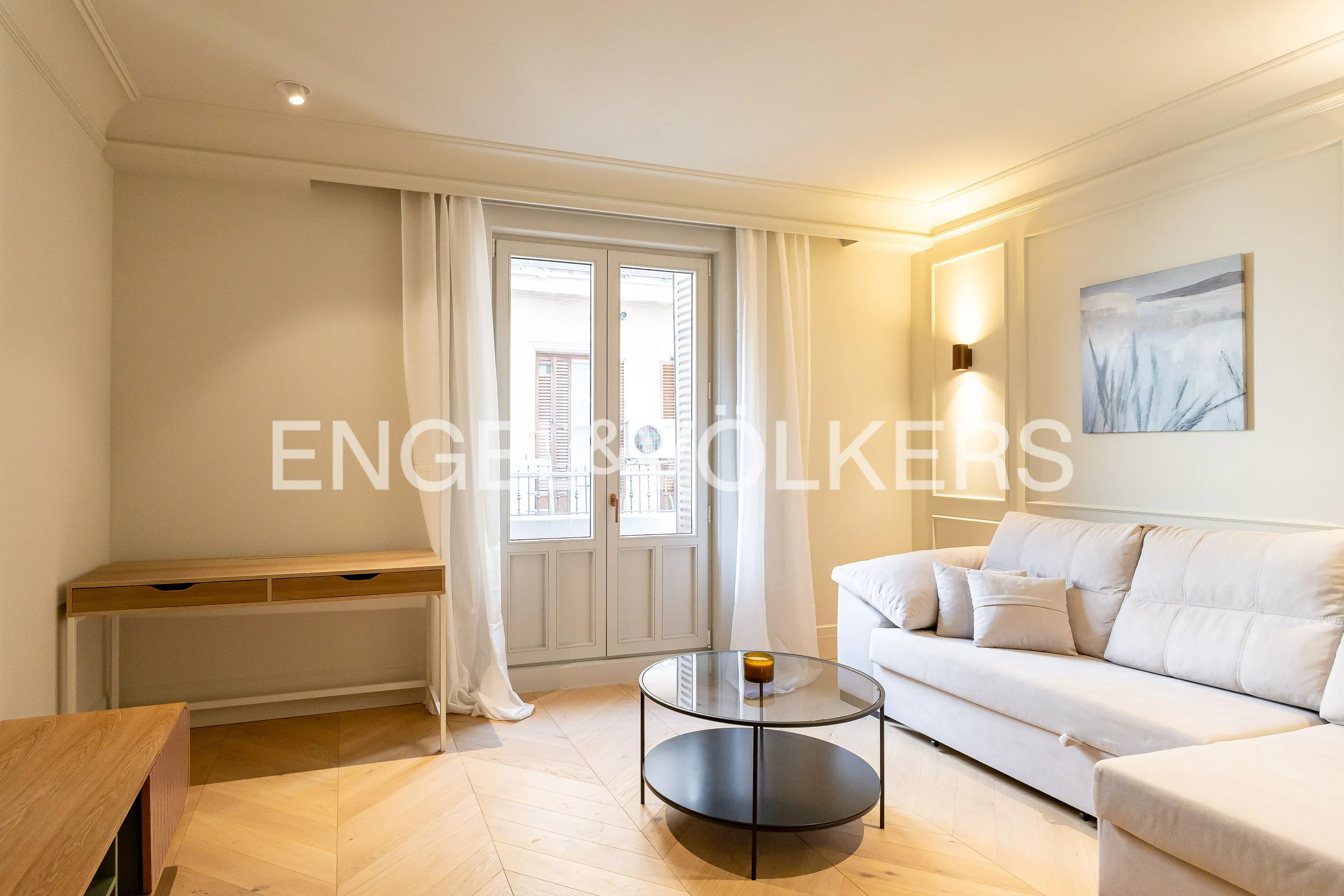 Sala de estar de Piso de alquiler en  Madrid Capital con Aire acondicionado, Calefacción y Piscina