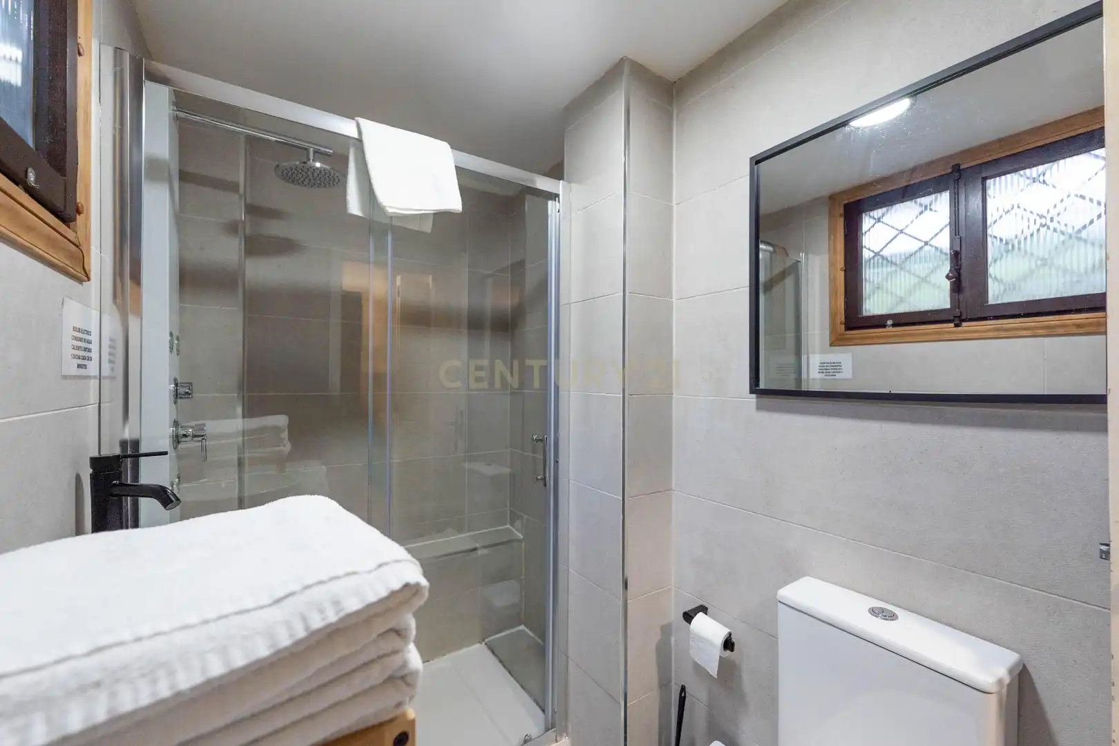 Bathroom of Flat for sale in San Martín de Valdeiglesias  with Air Conditioner, Private garden and Furnished