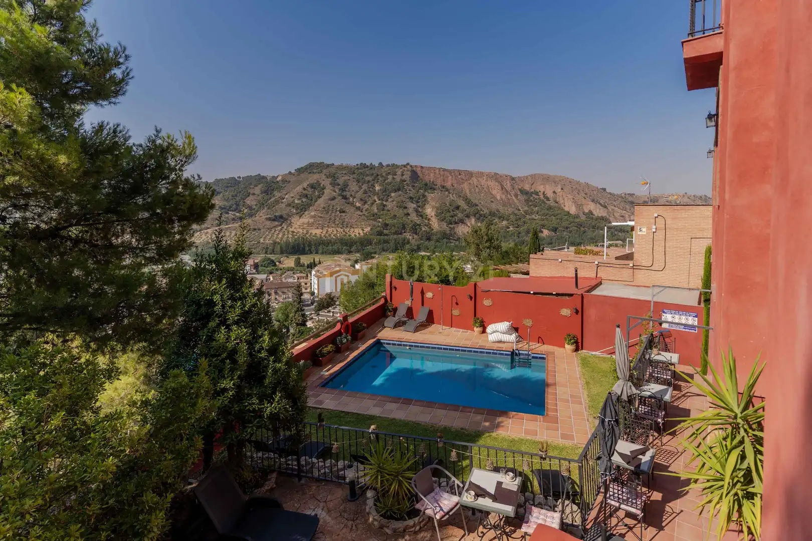 Piscina de Edificio en venta en Cenes de la Vega con Piscina comunitaria