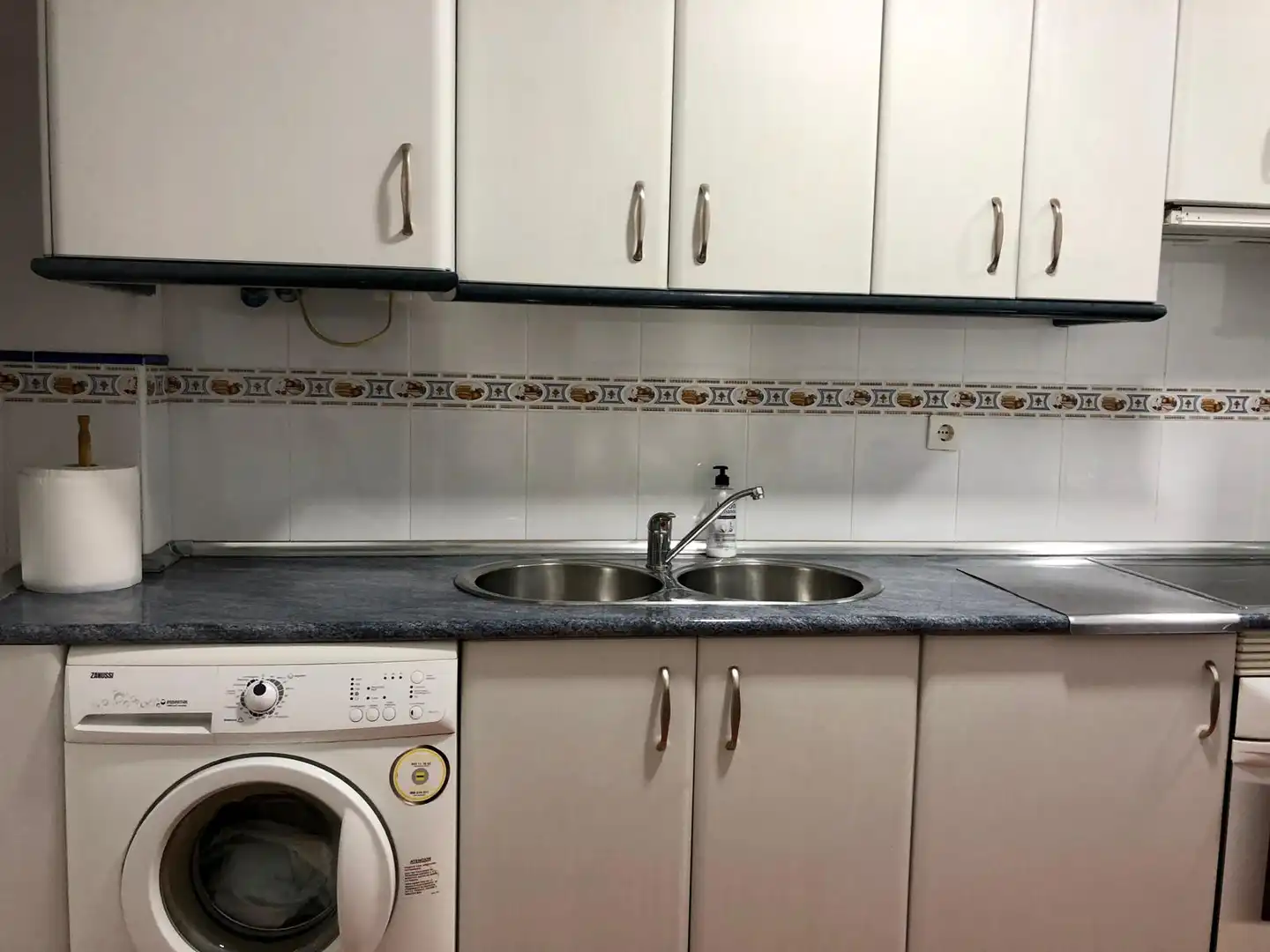 Kitchen of Flat for rent in Salamanca  with Heating, Parquet flooring and Furnished