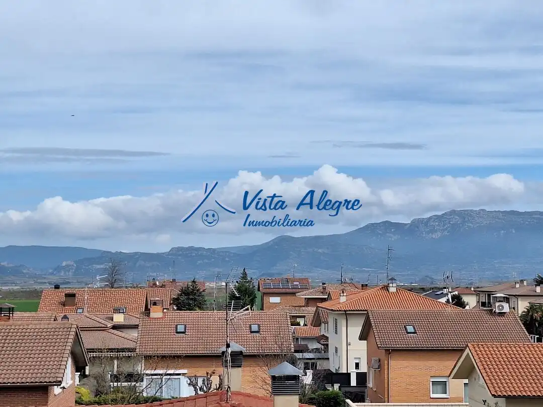 Vista exterior de Casa adosada en venta en Casalarreina con Calefacción, Jardín privado y Parquet