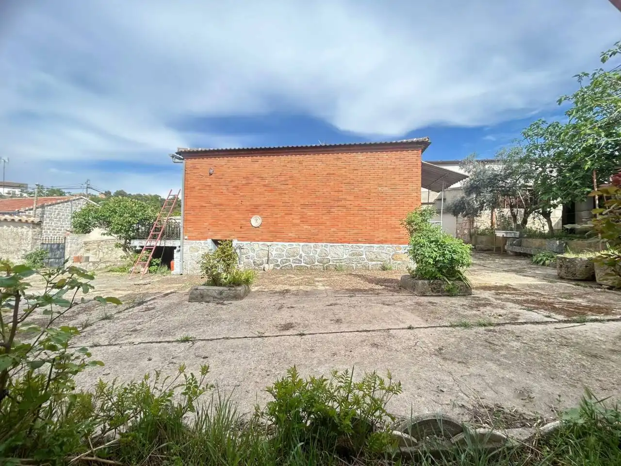 Vista exterior de Casa o xalet en venda en Las Ventas Con Peña Aguilera amb Calefacció
