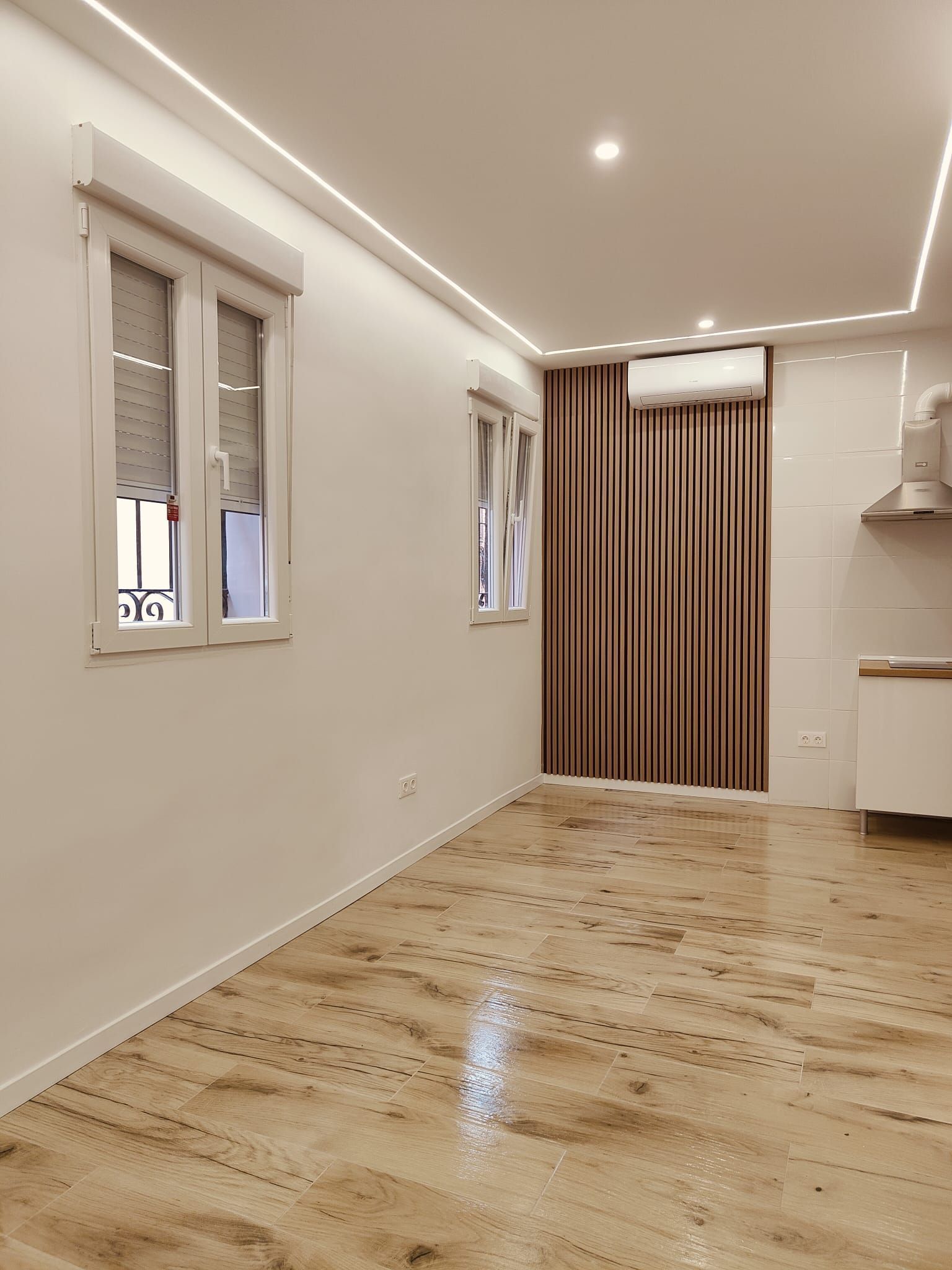 Apartment for sale in  Madrid Capital  with Air Conditioner and Heating
