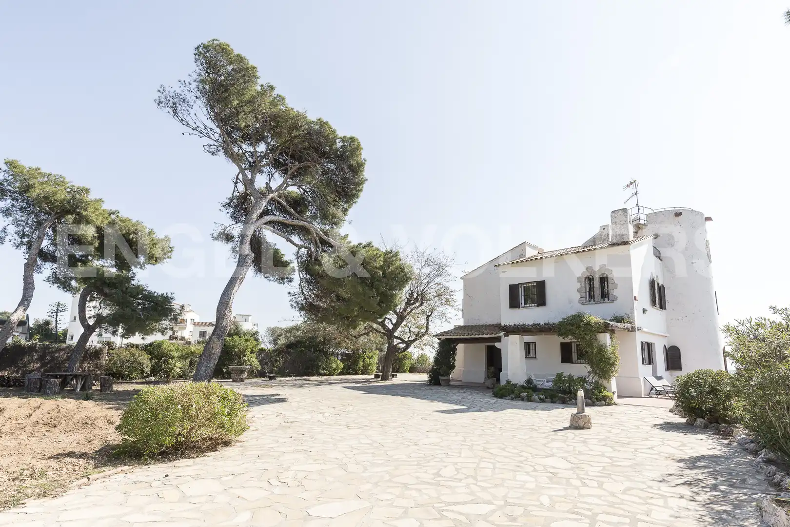 Vista exterior de Casa o xalet en venda en Sitges amb Calefacció, Jardí privat i Terrassa