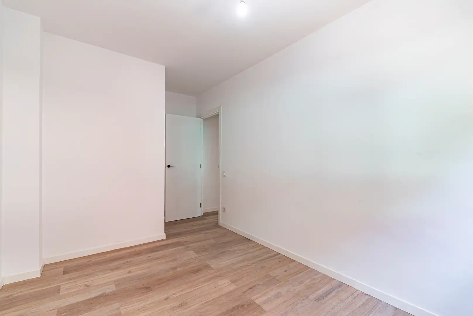 Wohnung zum Verkauf in Mataró mit Parkett, Terrasse und Balkon