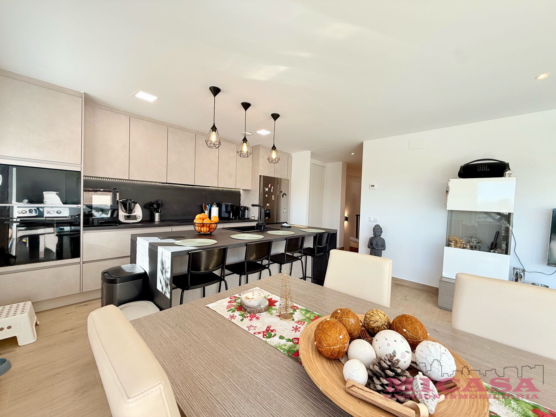 Cocina de Casa adosada en venta en El Casar con Jardín privado