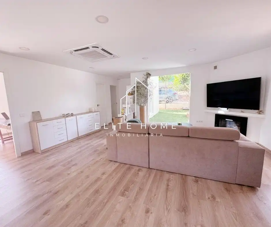 Sala d'estar de Casa o xalet en venda en Tales amb Aire condicionat, Calefacció i Jardí privat
