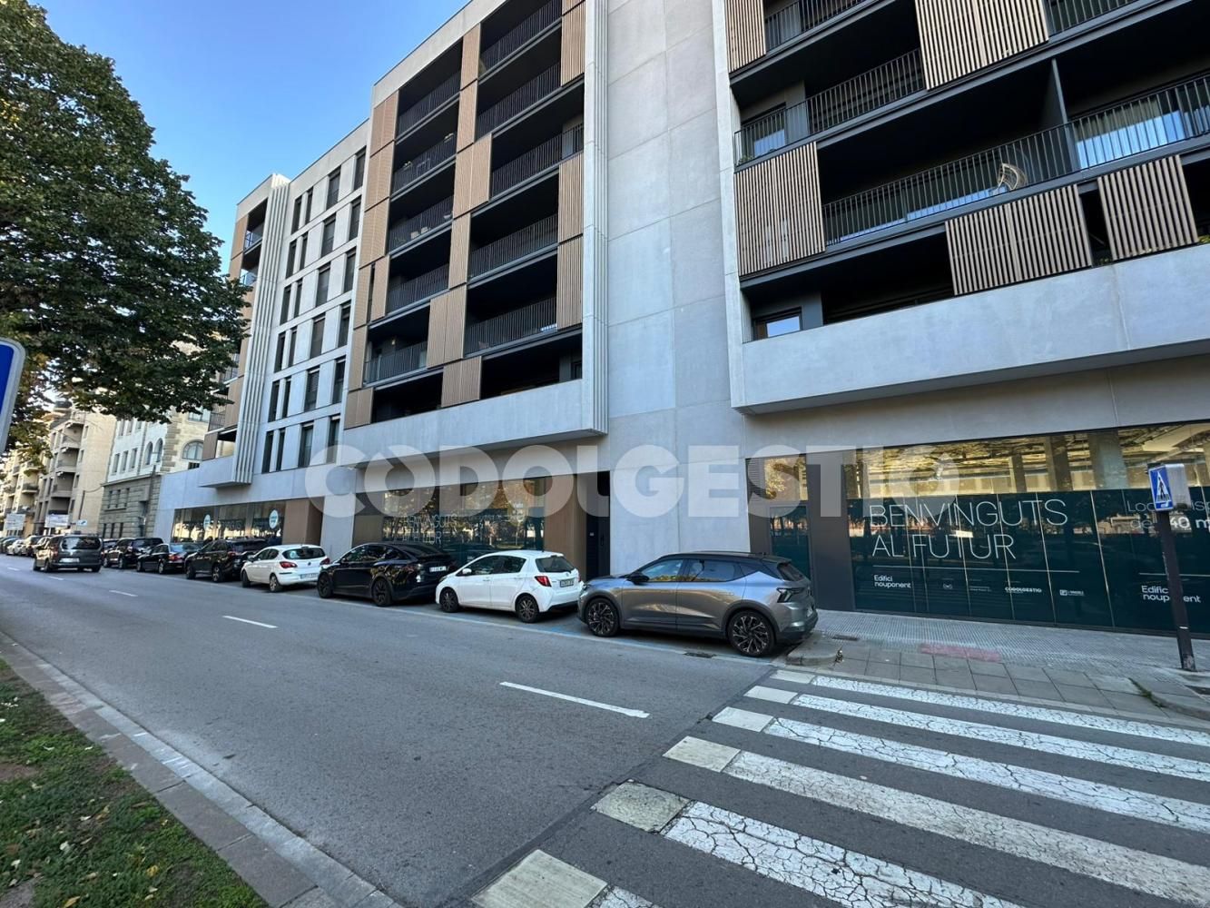 Vista exterior de Local en venda en Vic