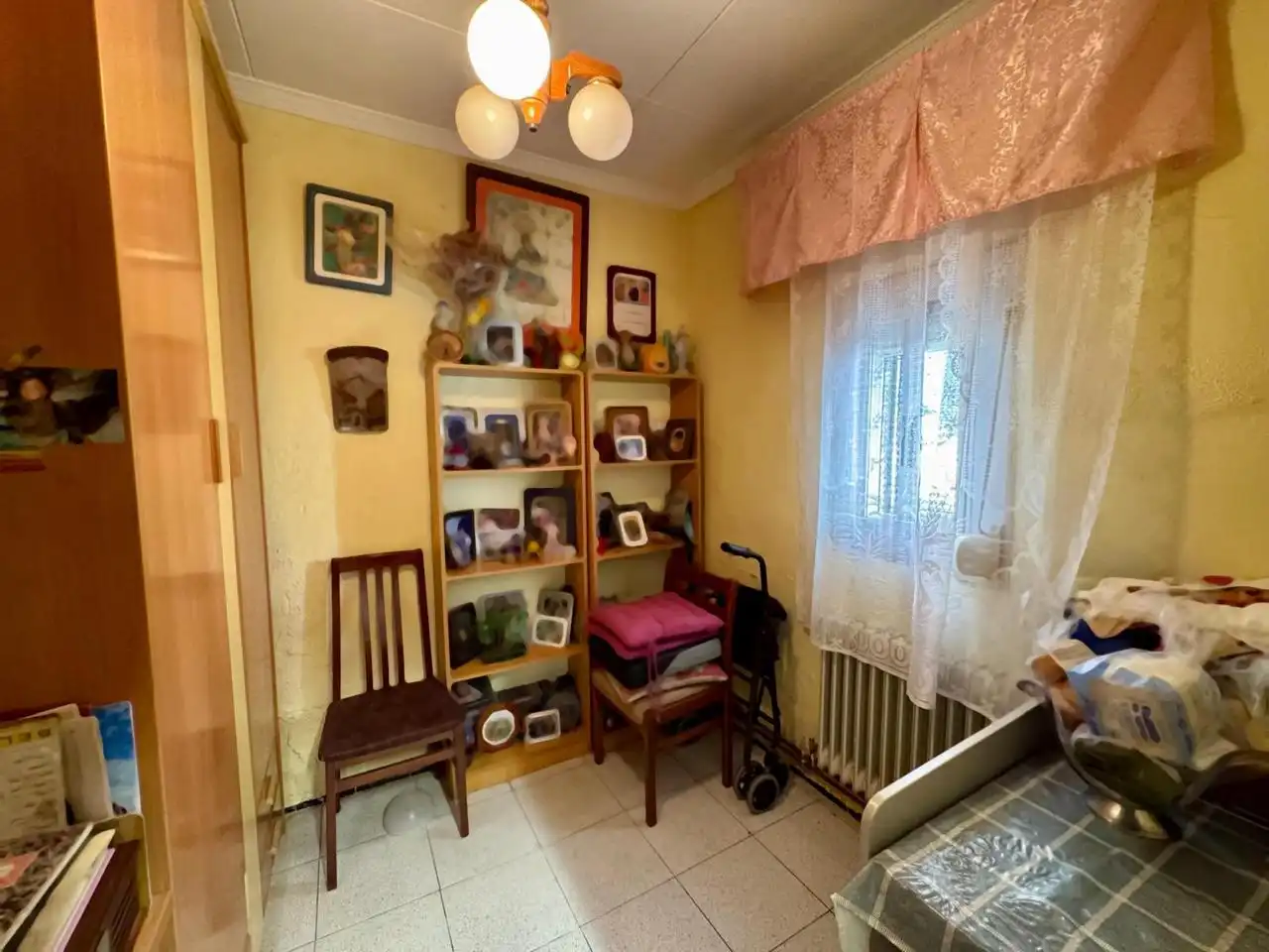 Dormitori de Casa adosada en venda en Montcada i Reixac amb Calefacció, Jardí privat i Terrassa