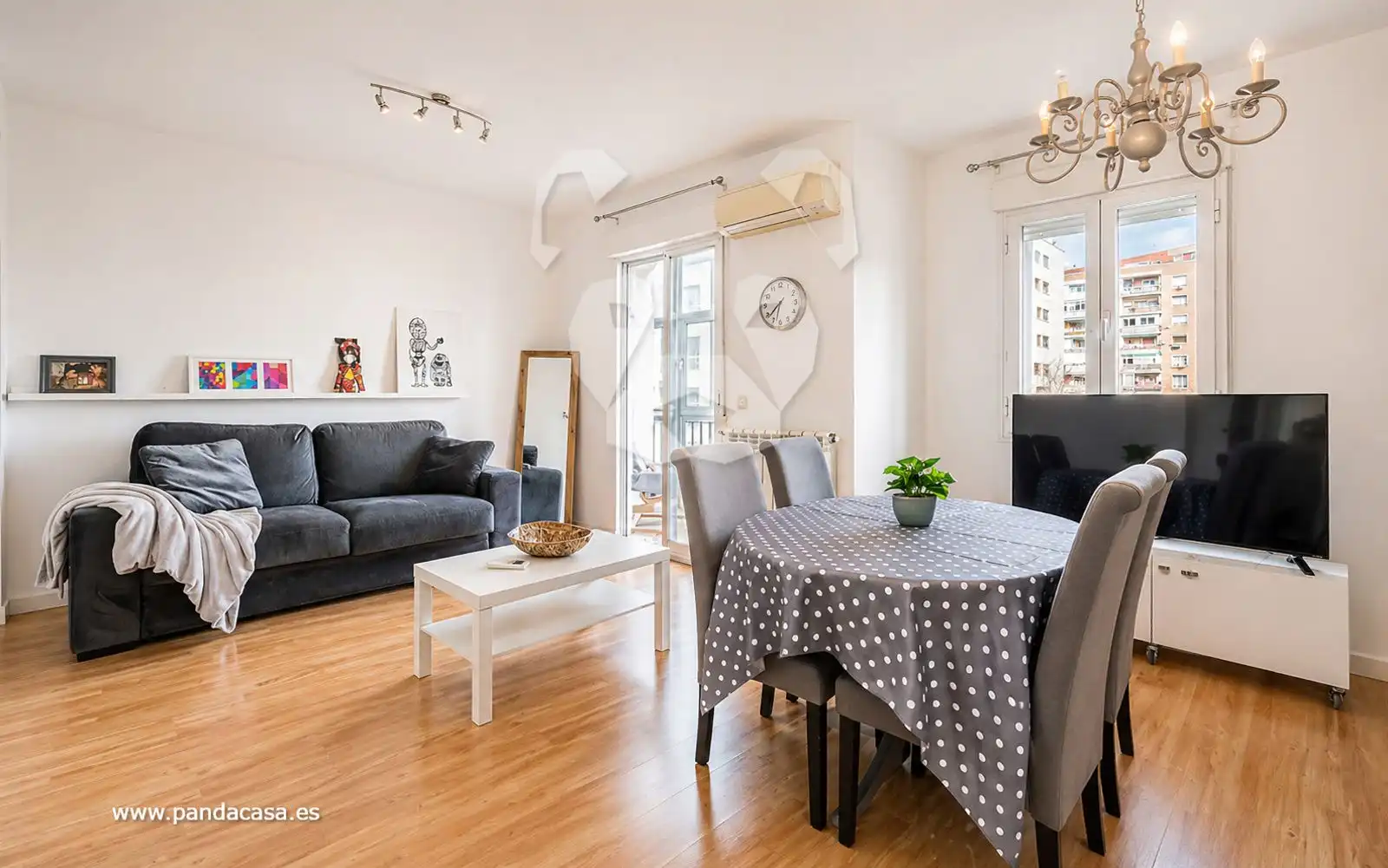 Sala de estar de Piso de alquiler en  Madrid Capital con Aire acondicionado, Calefacción y Parquet