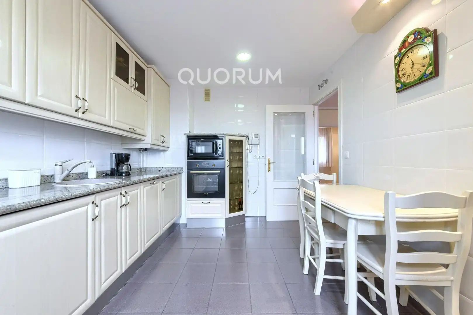Cocina de Piso en venta en Barakaldo  con Calefacción, Trastero y Amueblado