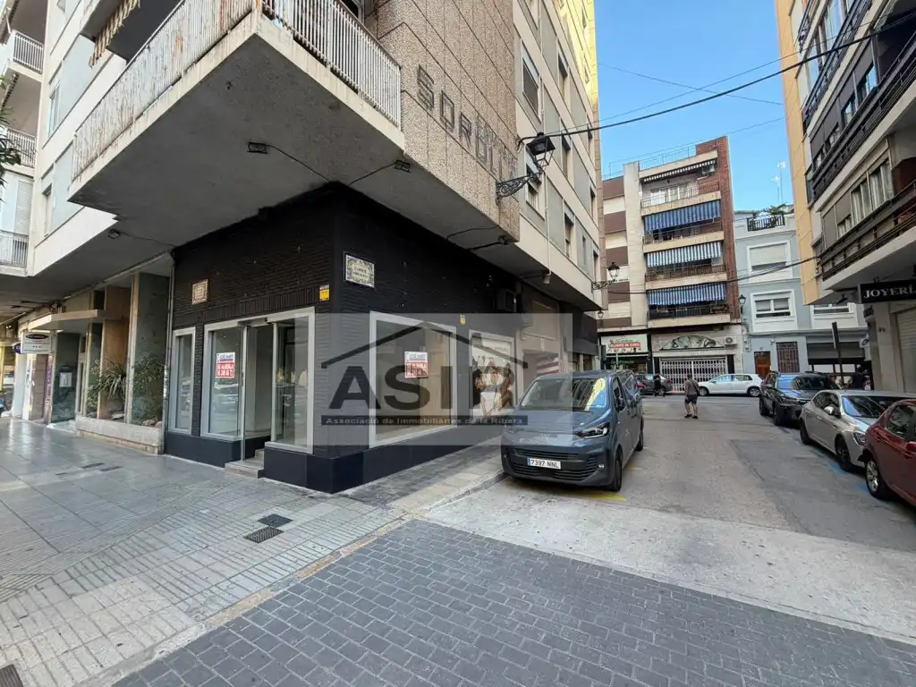 Gewerbefläche zur Miete in Avenida Sants Patrons