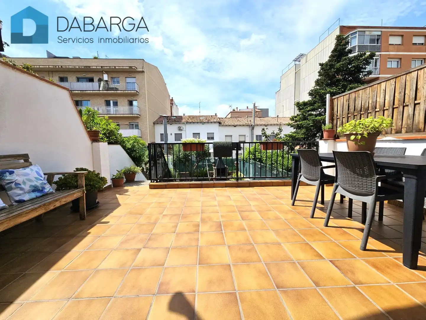 Terrassa de Casa adosada en venda en Ripollet amb Aire condicionat, Calefacció i Jardí privat