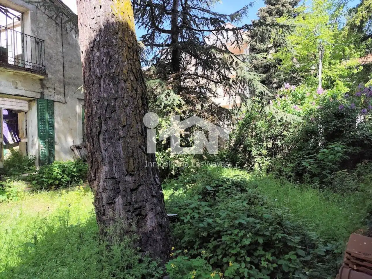 Casa o xalet en venda en Las Navas del Marqués  amb Jardí privat
