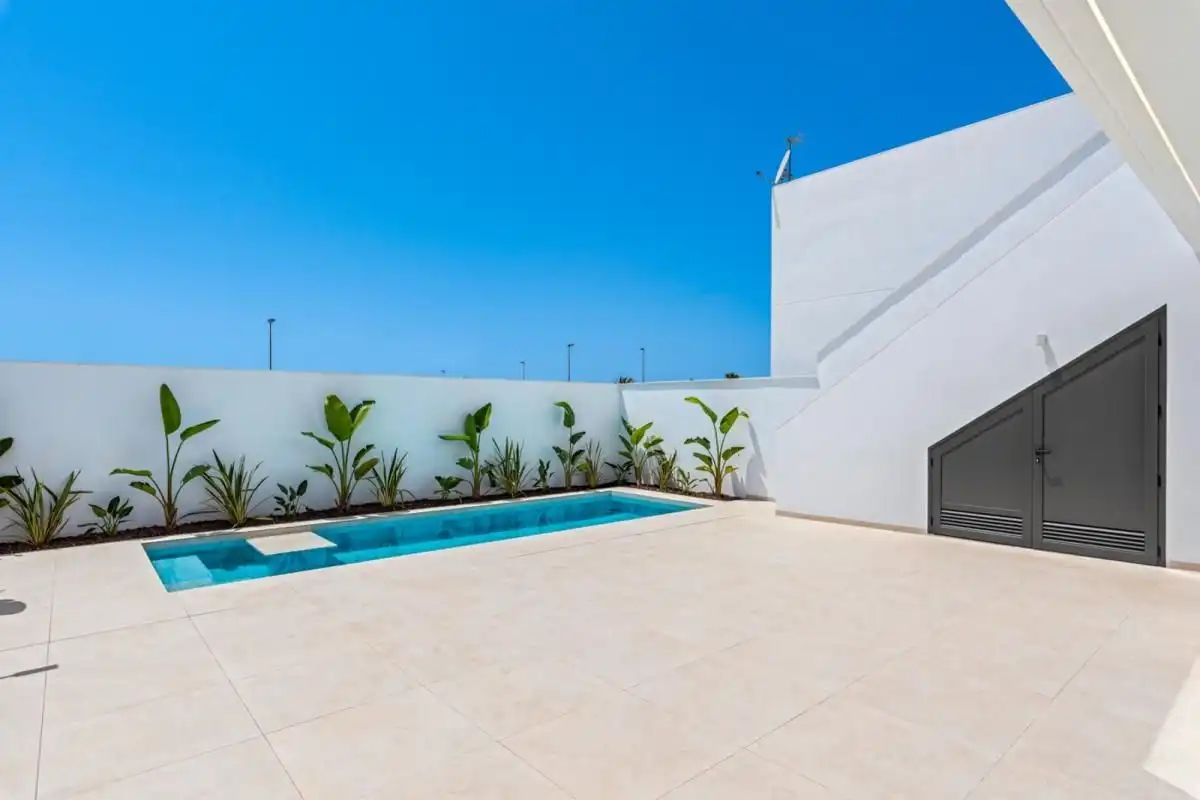 Detached house with pool for sale in Las Lomas de Rame - Bahía Bella, imagen 5