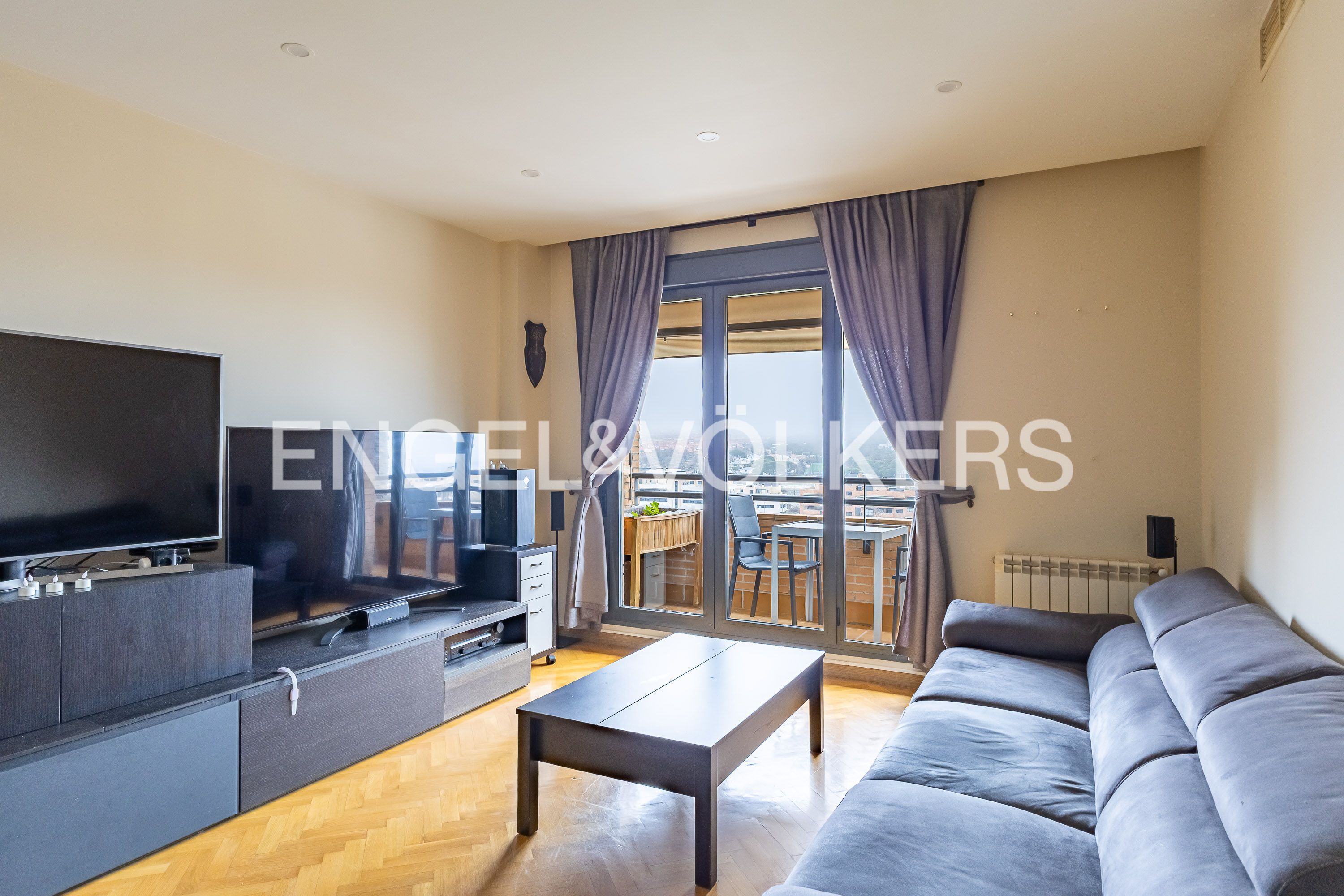 Living room of Apartment for sale in Colmenar Viejo  with Air Conditioner, Heating and Parquet flooring