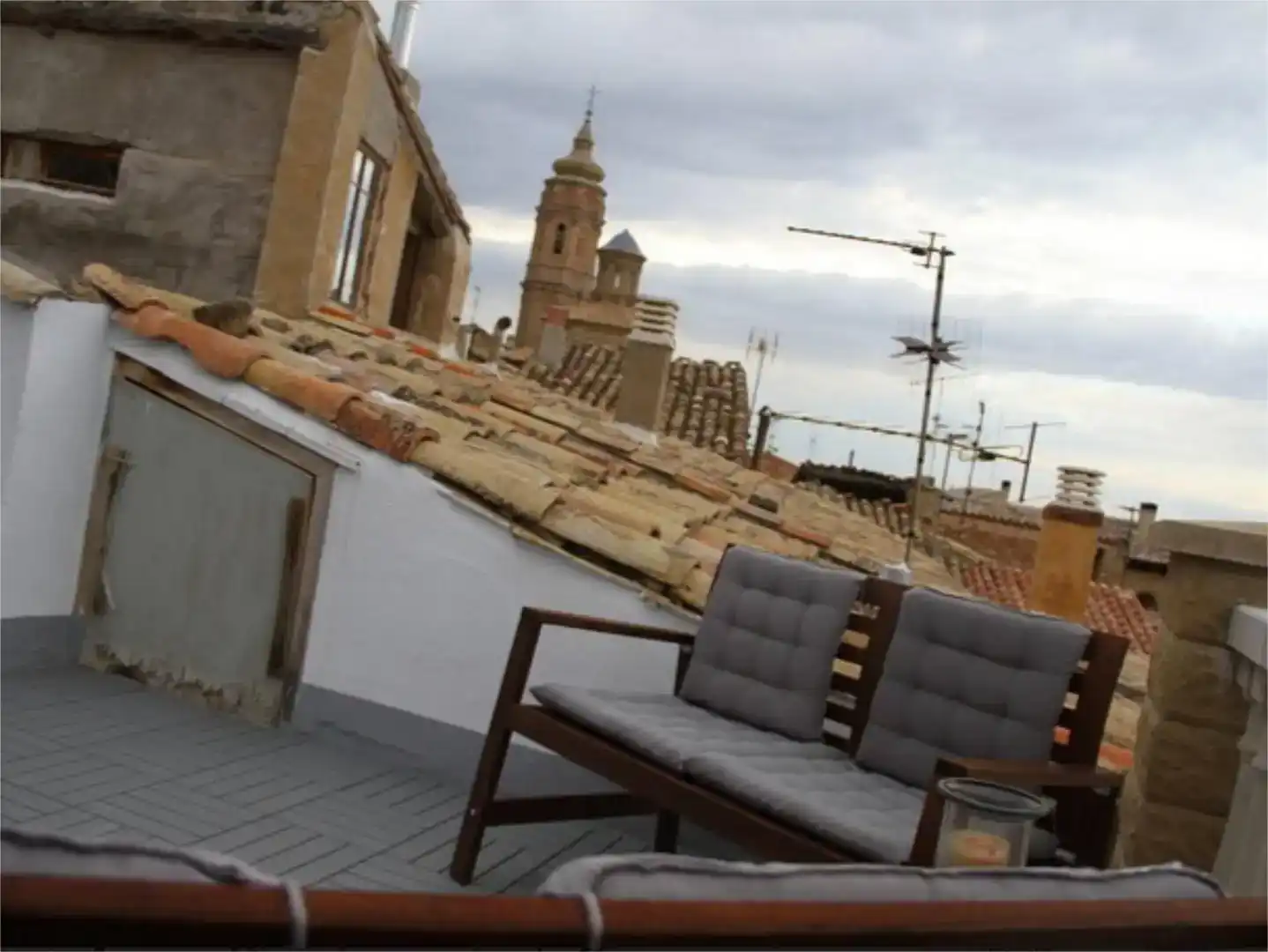 Terrassa de Casa adosada en venda en Valdealgorfa amb Aire condicionat, Parquet i Moblat