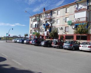 Vista exterior de Pis en venda en Linares