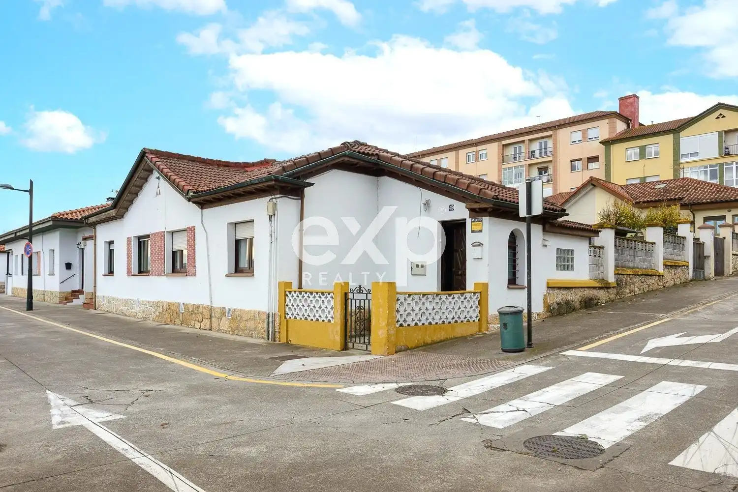 Detached house for sale in Calle GARDENIAS 49, imagen 2