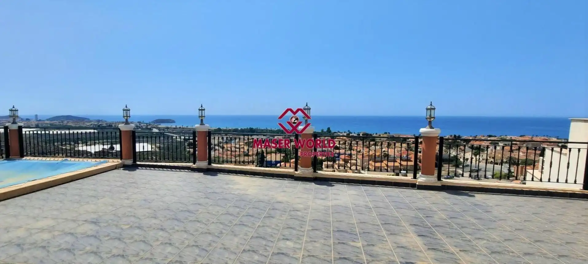 Vista exterior de Casa o xalet en venda en Mazarrón amb Jardí privat, Terrassa i Piscina