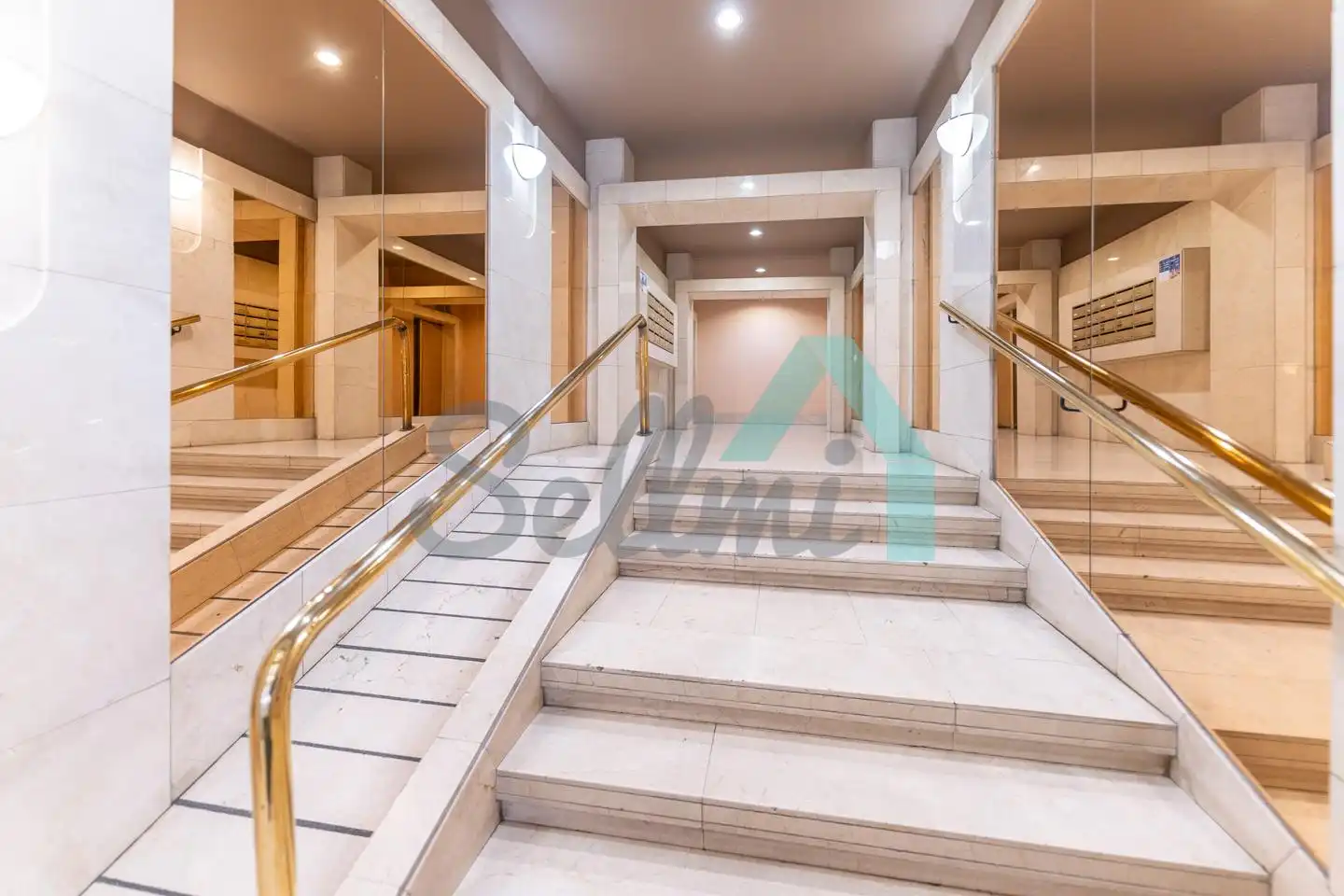Piso con terraza en alquiler en Calle de Campomanes, imagen 47