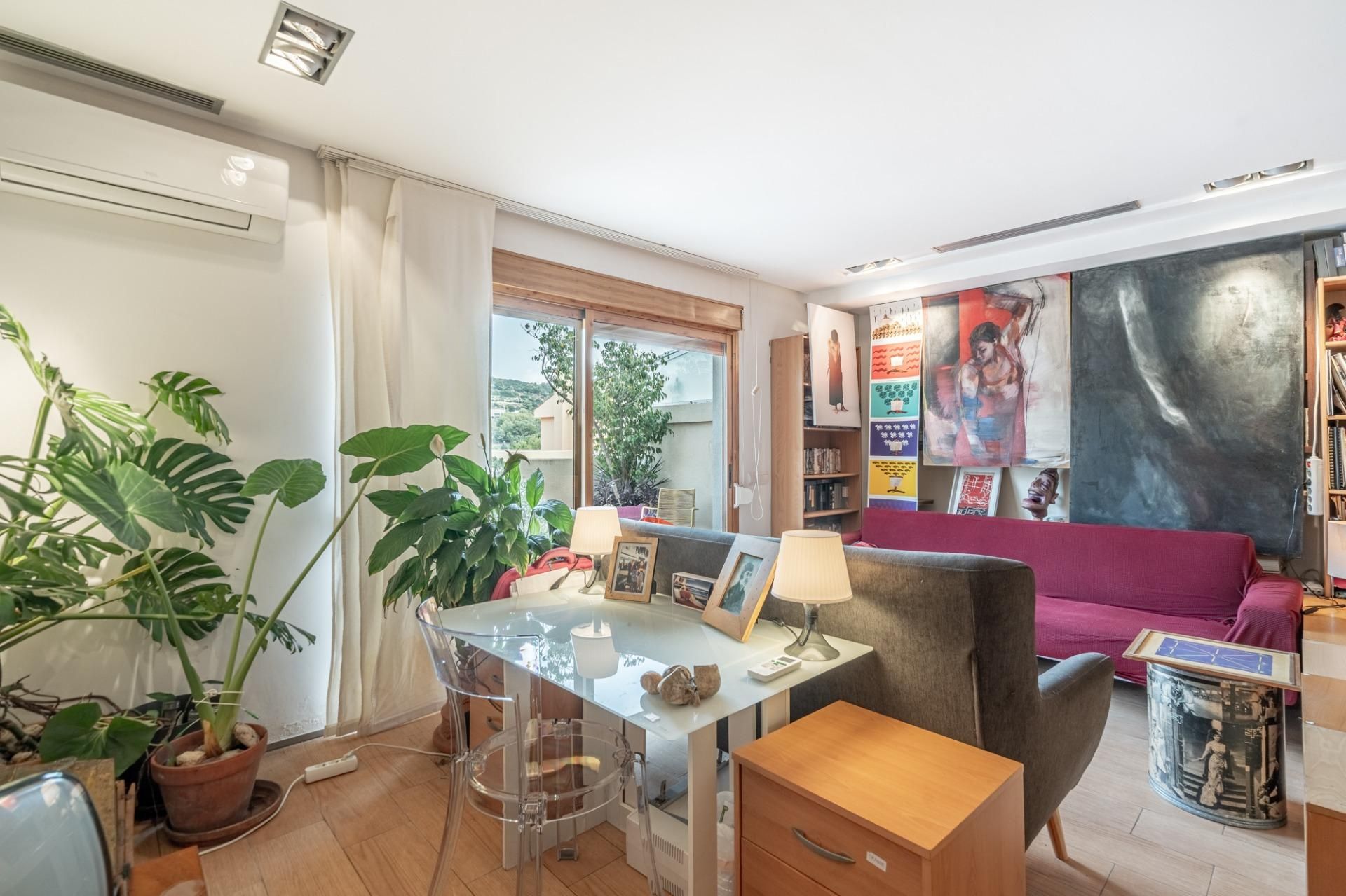 Living room of Single-family semi-detached for sale in Chiva  with Air Conditioner, Private garden and Terrace