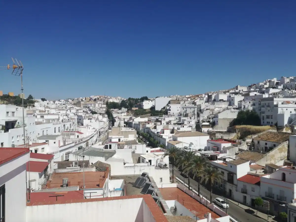 Vista exterior de Casa o xalet en venda en Arcos de la Frontera amb Aire condicionat, Terrassa i Traster